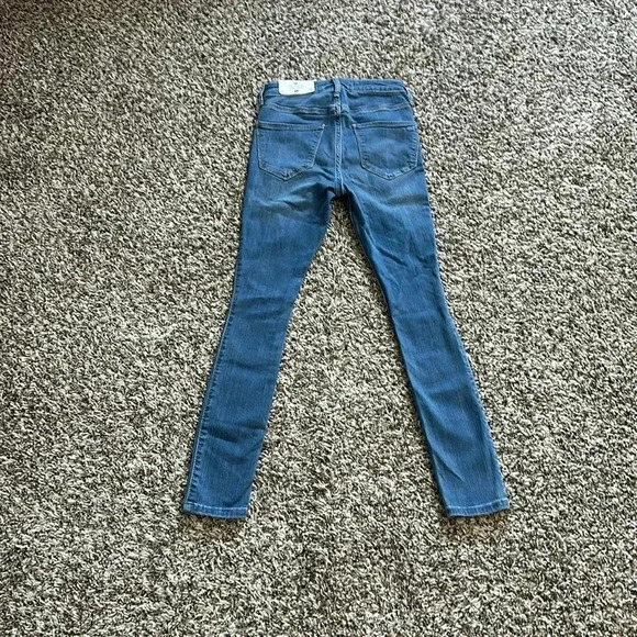 Hollister Women’s Jeans - Picture 2 of 4